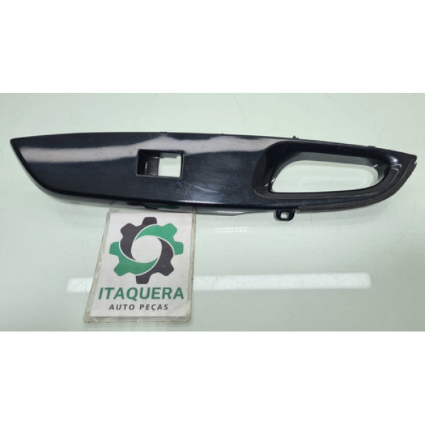 Moldura Porta Dianteiro Direito Toyota Yaris 1.5 Ano 2021