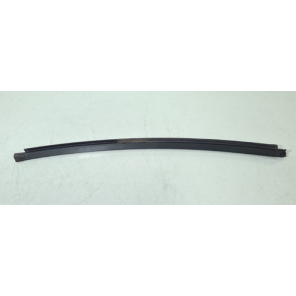 Guia Vidro Porta Traseiro Esquerdo Renault Logan Ano 2015 