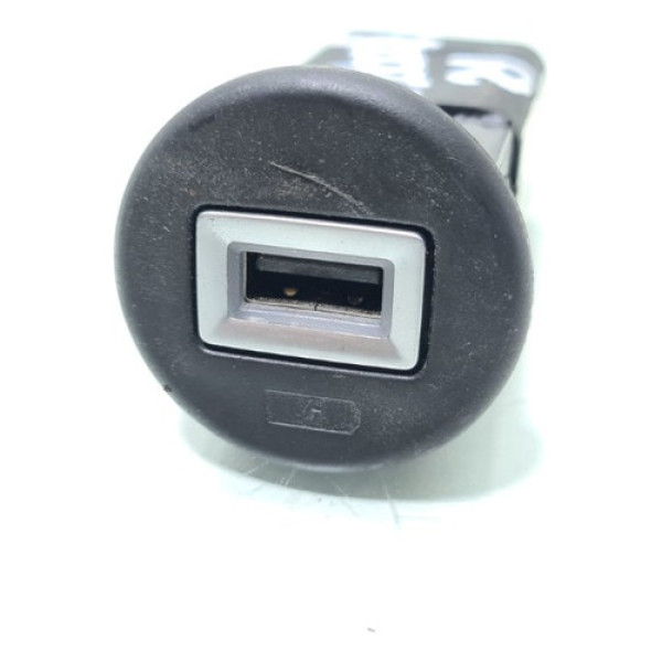 Entrada Usb Do Console Central Peugeot 2008 2022