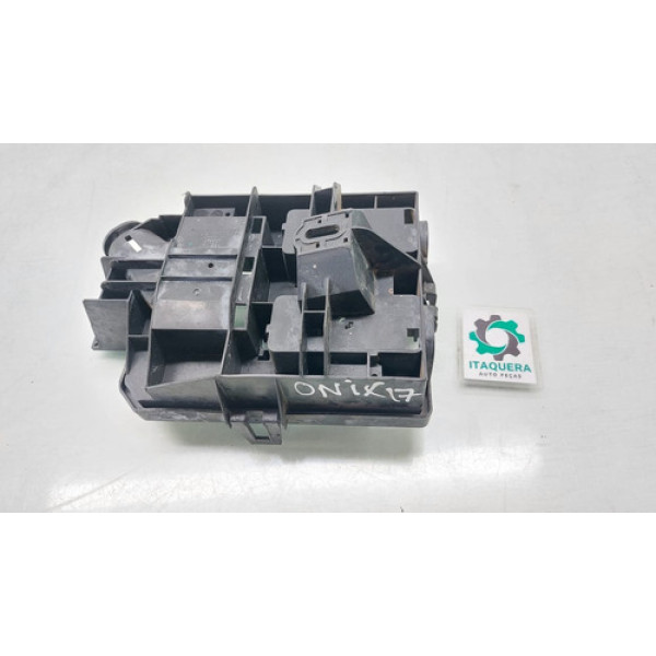 Suporte Caixa Fusivel Chevrolet Onix Ano 2016 2017