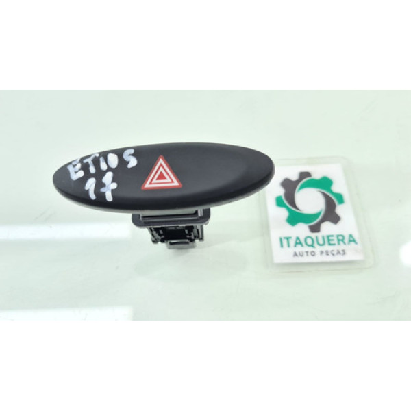 Comando Botão Pisca Alerta Toyota Etios 2016 2017 2018