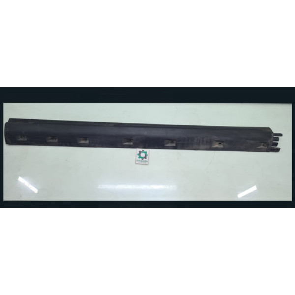 Spoiler Lateral Caixa De Ar Esquerda Discovery 4 Ano 2012