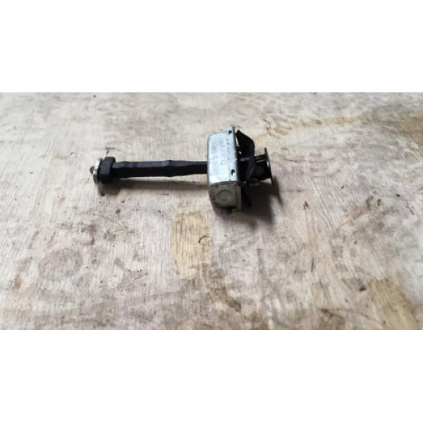 Limitador De Porta Dianteira Discovery 3 E 4 Ano 2008