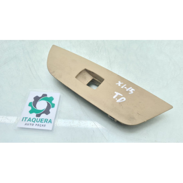 Moldura Comando Vidro Traseiro Direito Bmw X1 Ano 2015