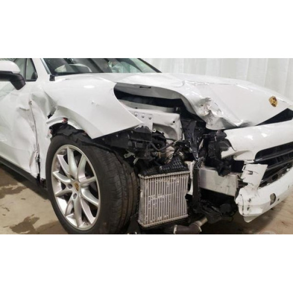 Sucata Retirada De Peças Porsche Cayenne 3.0 2020 Motor 