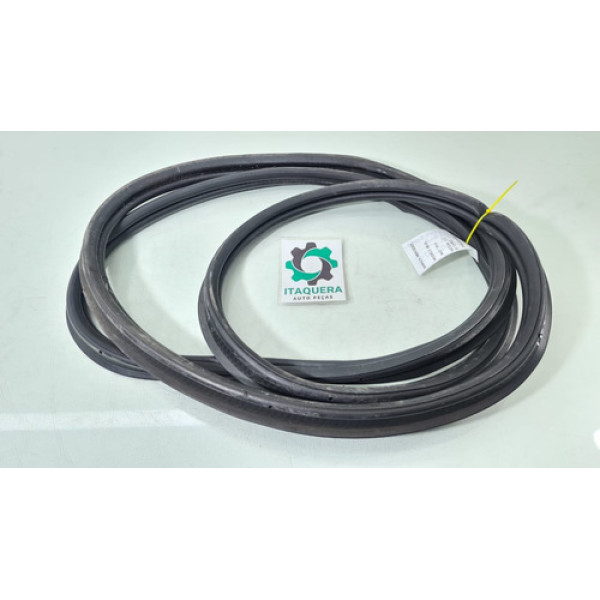 Borracha Tampa Traseira Mercedes Ml63 Amg Ml350 Ano 2014