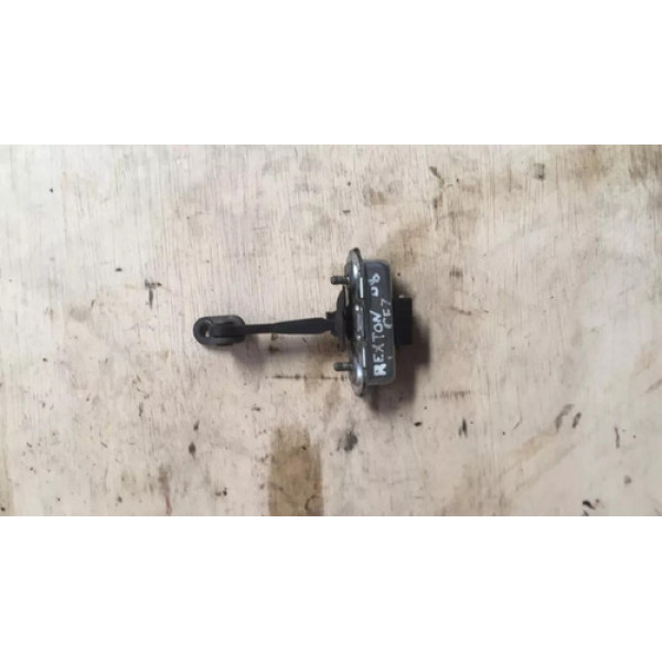 Limitador Porta Dianteira Ssangyong Rexton 2008