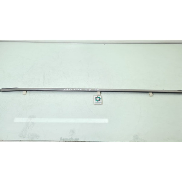 Pestana Externa Dianteiro Direito Gm Captiva Ano 2010 2011