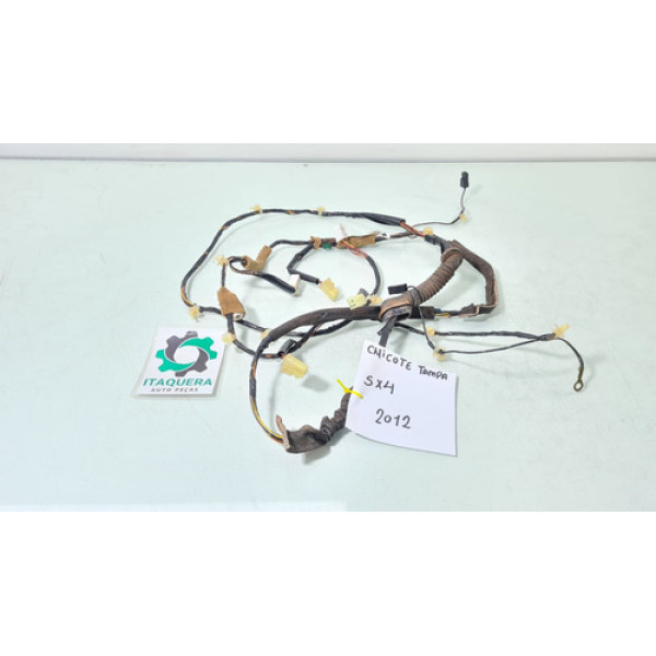 Chicote Tampa Traseira Suzuki Sx4 2.0 Ano 2011 2012
