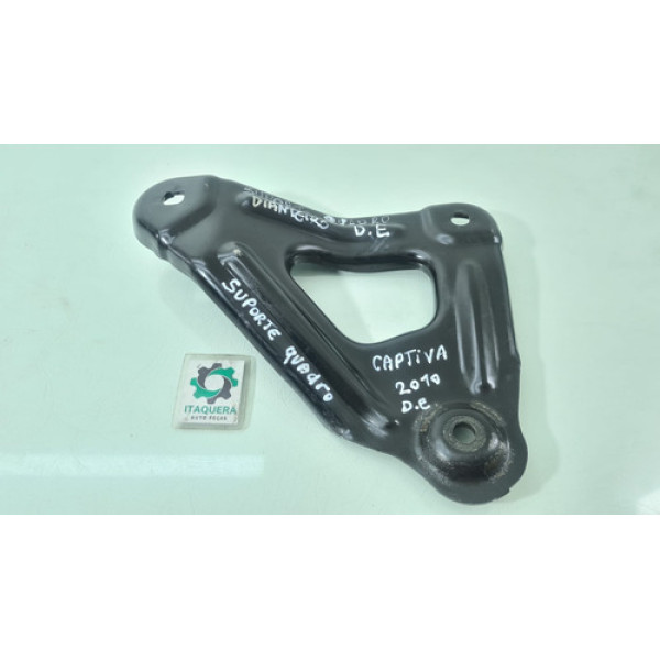 Suporte Quadro Agregado Dianteiro Esquerda Captiva 3.6 2011