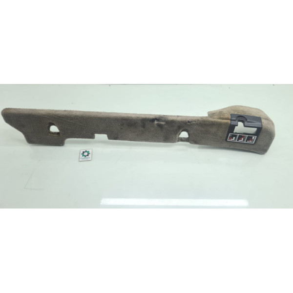 Acabamento Lateral Direito Assoalho Porta Mala Discovery 4