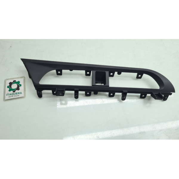 Moldura Central Nissan Kicks Ano 2022 2023 - 687945ra0a 