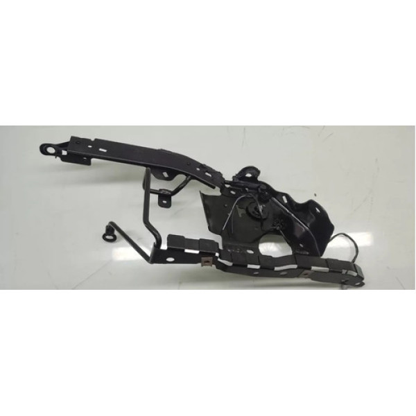 Suporte Traseiro Direito Evoque 2020 - K8d2-45530-a