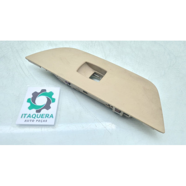 Moldura Comando Vidro Traseiro Esquerdo Bmw X1 Ano 2015