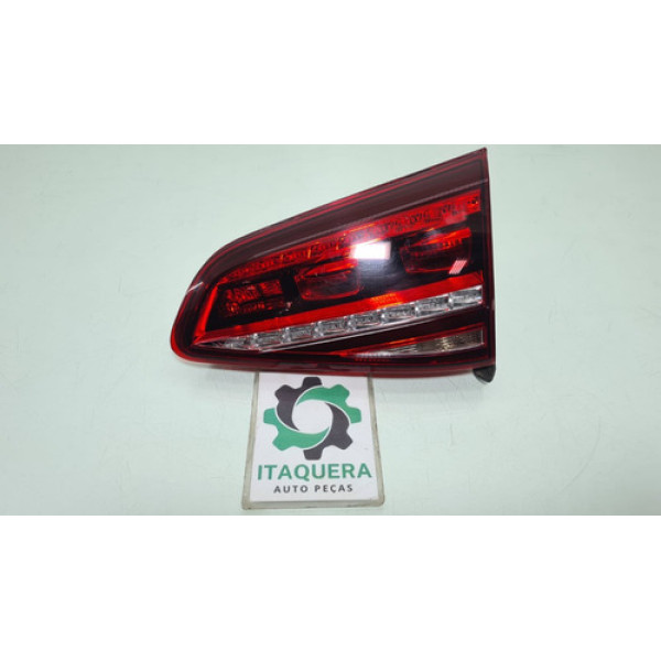 Lanterna Tampa Traseira Direito Vw Golf Tsi 2015  / Avaria