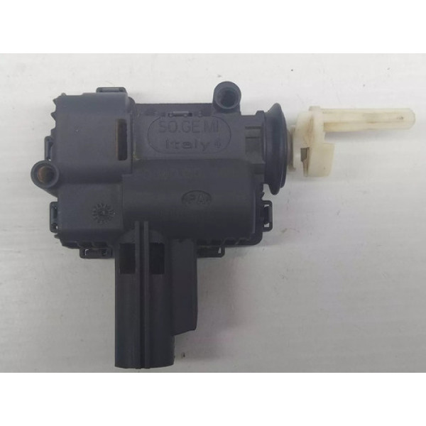 Trava Elétrica Portinhola Tanque Landrove Freelander2 2.2 14