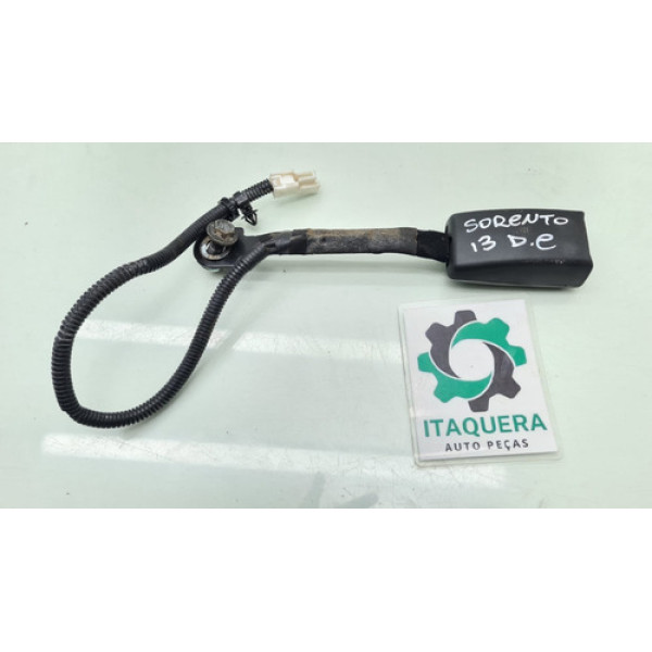Engate Cinto Dianteiro Esquerdo Kia Sorento Ano 2012 2013 
