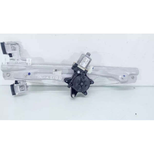 Maquina De Vidro Dianteira Direita Tracker Ano 2020 2021