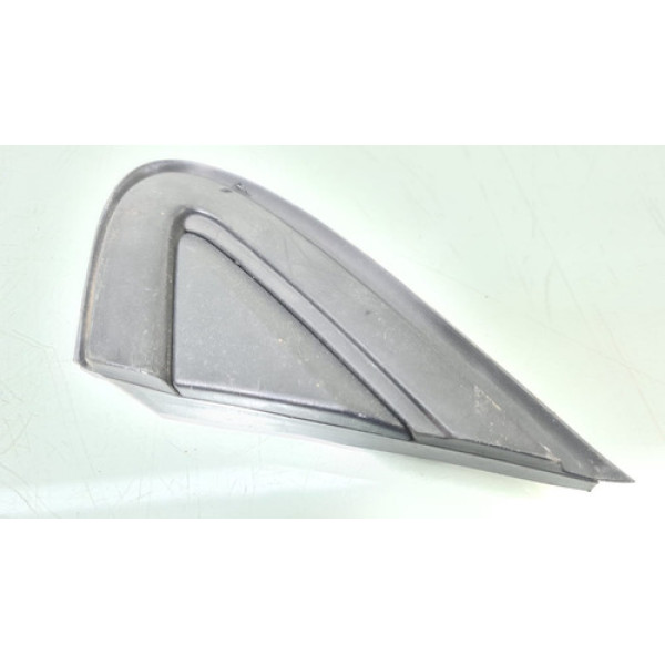 Acabamento Paralama Esquerdo Volvo V40 T4 Ano 2017 2018