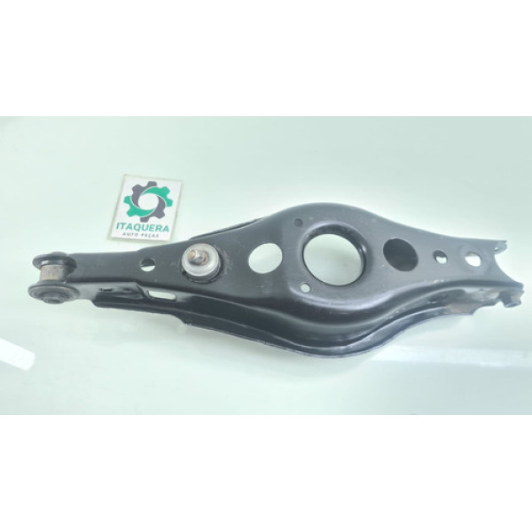 Bandeja Inferior Traseiro Direito Toyota Rav4 2.0 2014