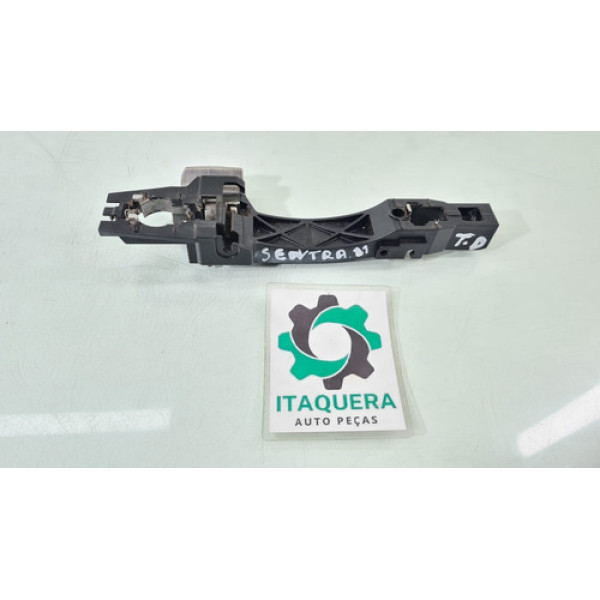 Suporte Maçaneta Traseira Direita Nissan Sentra Ano 2011
