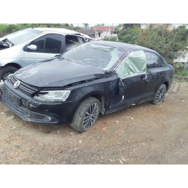 Sucata Para Retirada De Peças Jetta 2014 Fsi