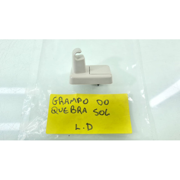 Grampo Suporte Quebra Sol Direito Nissan Sentra Ano 2011