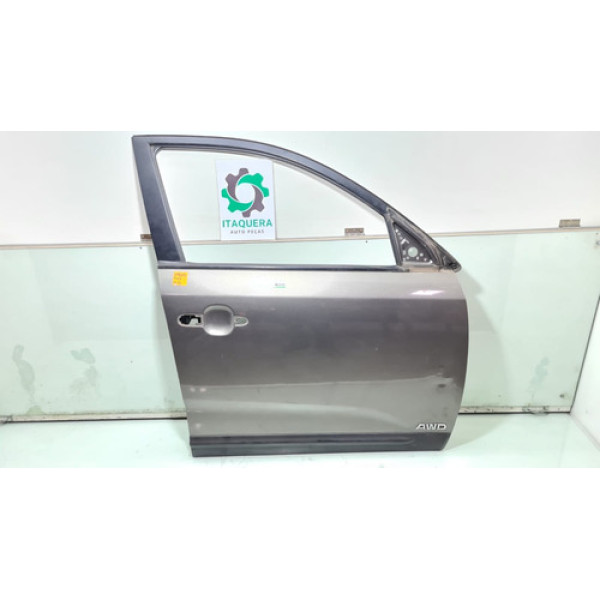 Porta Dianteira Direito Kia Sorento Ano 2012 2013 / Detalhe 