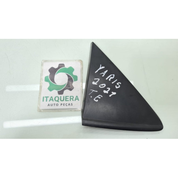 Acabamento Porta Traseira Esquerda Toyota Yaris 1.5 Ano 2021