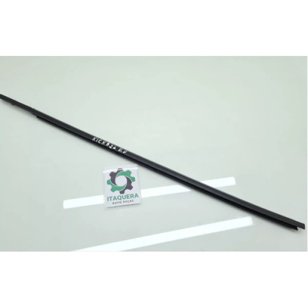 Friso Pestana Externa Dianteira Direita Nissan Kicks 2023