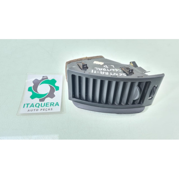 Difusor Ar Central Direito Nissan Sentra Ano 2010 2011