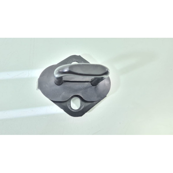 Batente Trinco Banco Traseiro Volvo V40 Ano 2016 2017