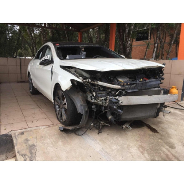 Sucata Para Retirada De Peças Mercedes  Cla 200 2014