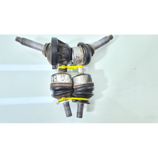 Par Bieletas Traseira Volvo V40 Ano 2017 2018 Original