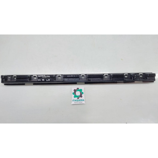 Guia Suporte Spoiler Lado Direito Bmw X1 Ano 2015