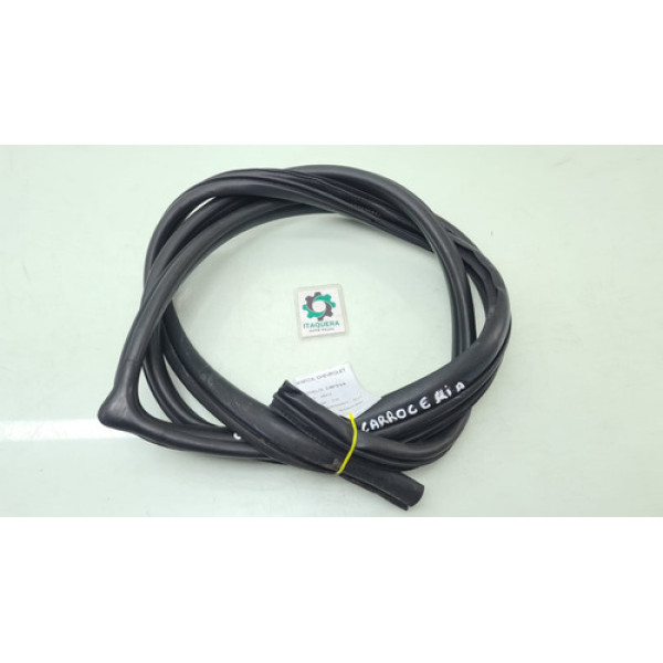 Borracha Carroceria Dianteiro Direito Gm Captiva 2012 2013