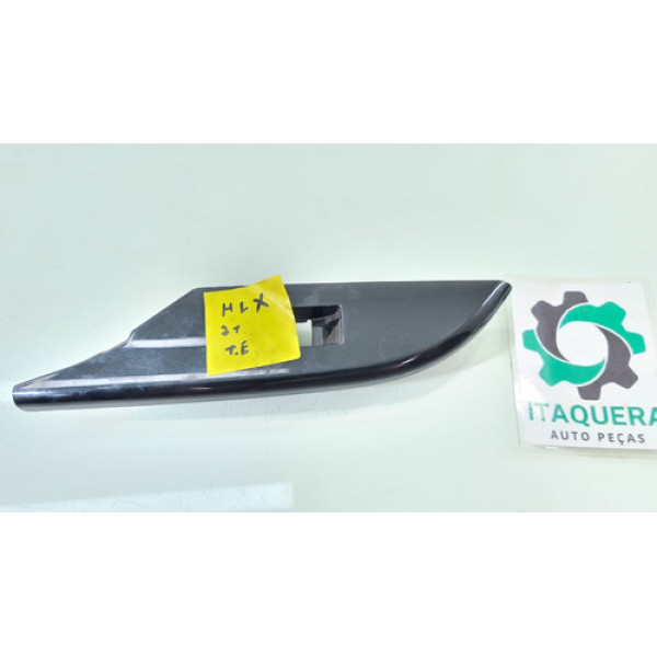 Moldura Comando Traseira Esquerda Hilux Ano 2021 2022  