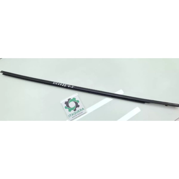 Friso Pestana Externa Dianteira Esquerda Nissan Kicks 2023