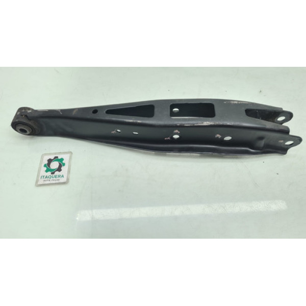 Bandeja Suspensão Traseira Esquerda Subaru Forester 2.0 2010