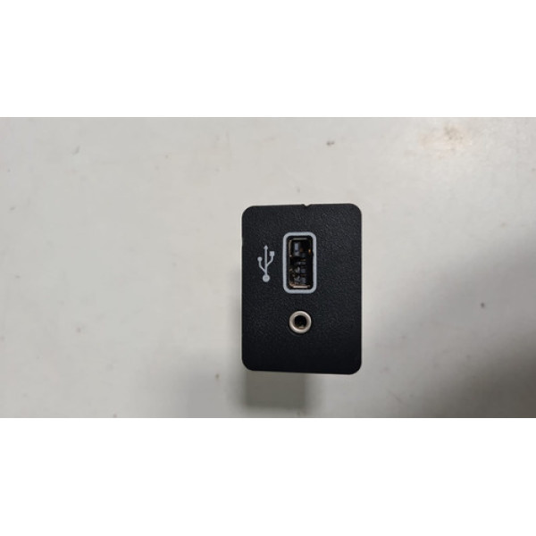 Entrada Auxiliar Usb Nissan Frontier Versa Ano 2021