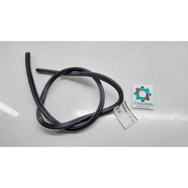 Borracha Carroceria Dianteira Esquerda Nissan March 2019 202