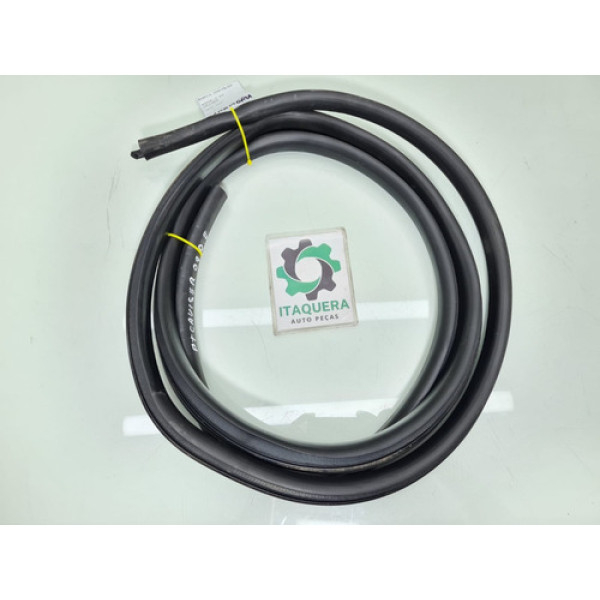 Borracha Carroceria Dianteiro Esquerdo Pt Cruiser 2008 2009 