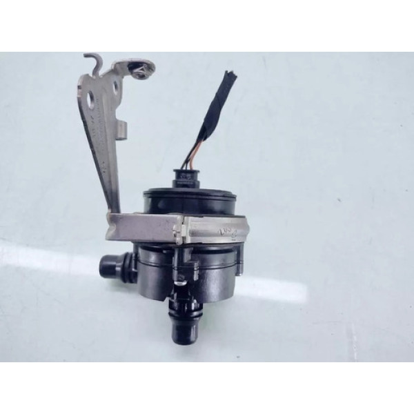 Bomba Agua Auxiliar Mercedes Benz C180 1.6 Ano 2019 2020