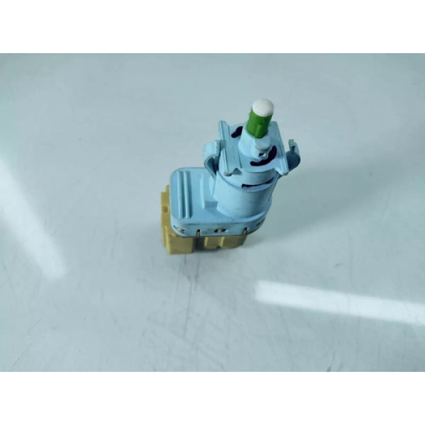 Sensor Interruptor Pedal Jeep Compass 2.0 2020 Nº 52092117