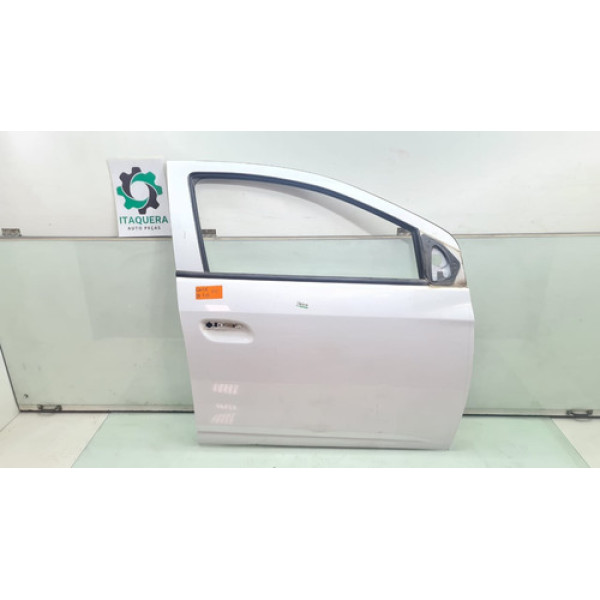 Porta Dianteiro Direito Chevrolet Onix Ano 2016 2017