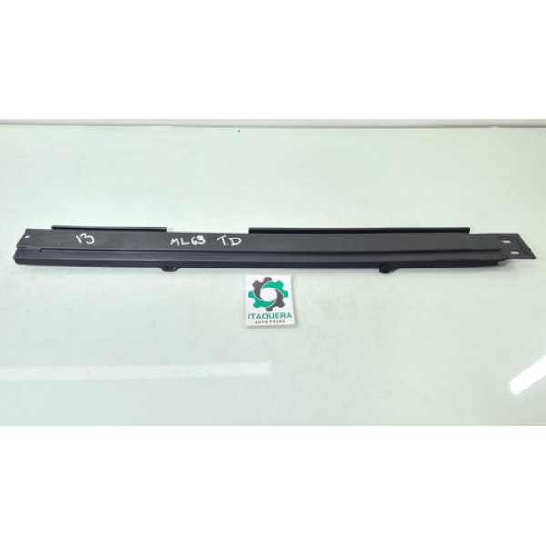 Acabamento Porta Mala Direito Mercedes Ml63 Ml350 Ano 2014